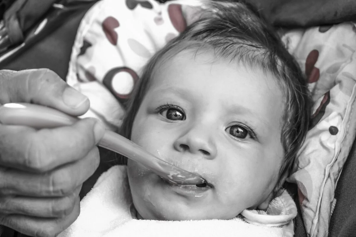 baby, feeding, child-2490284.jpg